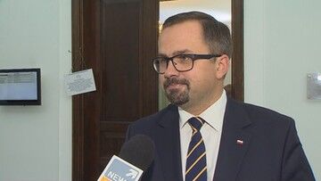 Marcin Horała o szczepionkach przeciw COVID-19: są eksperymentalne. Wirusolog komentuje