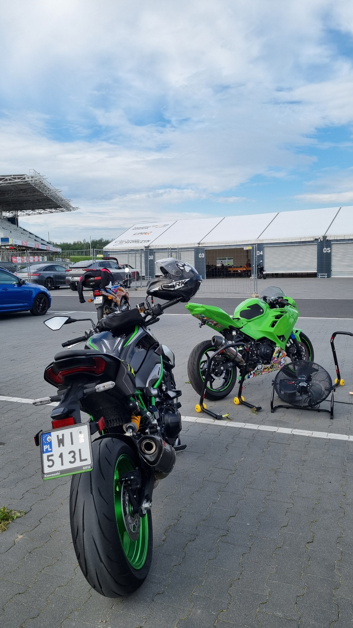 95edd8a2-2456-435b-a1d8-5e397440629a