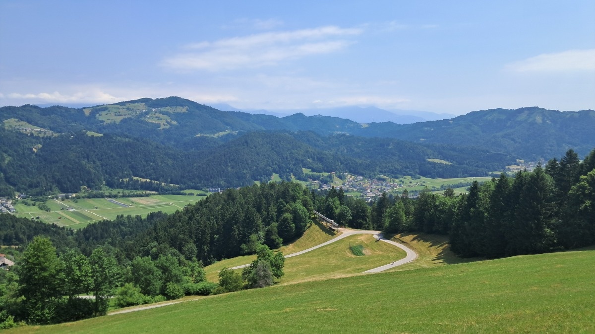 55f3499e-cf1f-4b70-9311-17b873715552