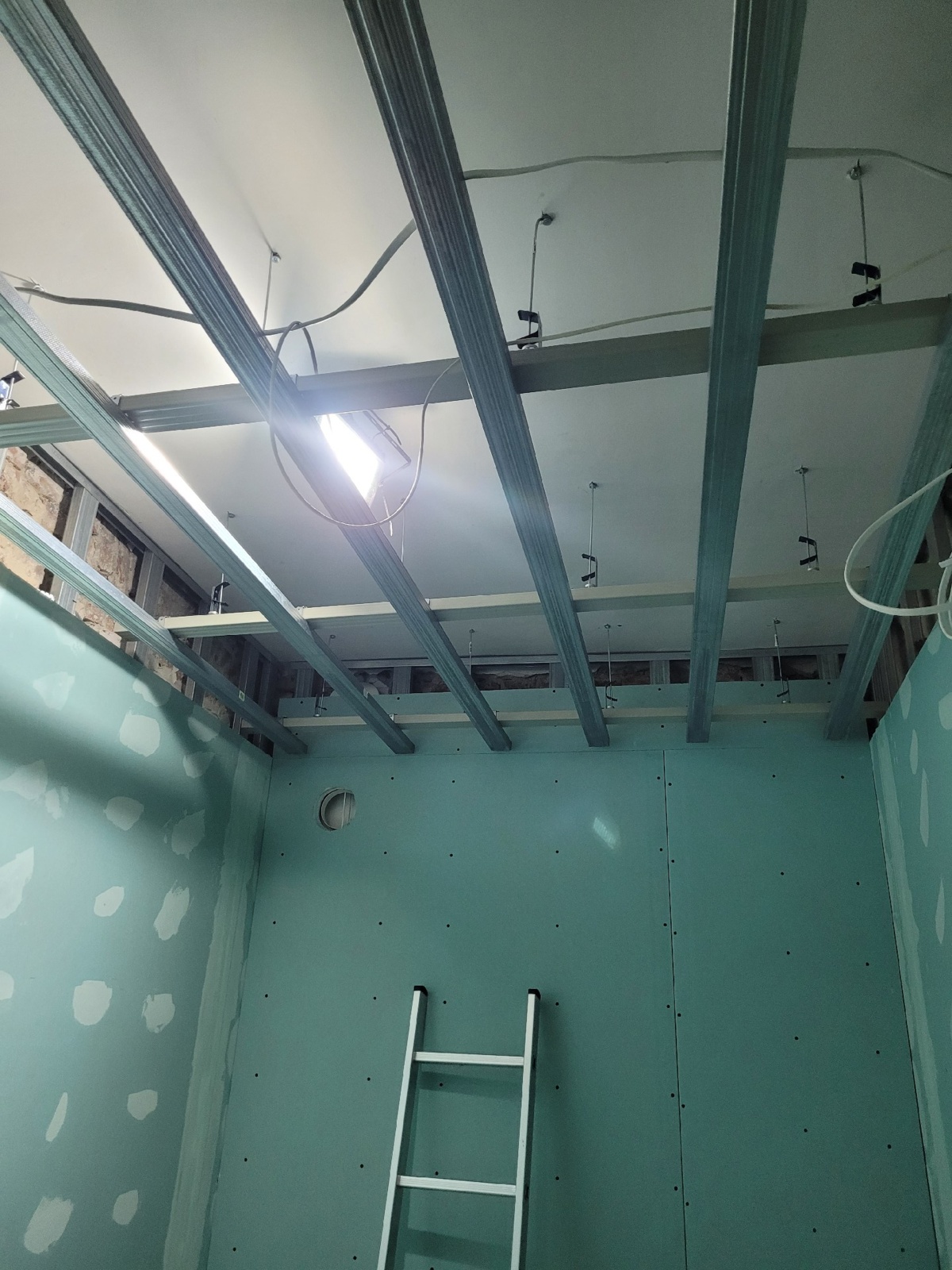 e25a925d-71b3-4b51-b712-bb3ddc6ba61b