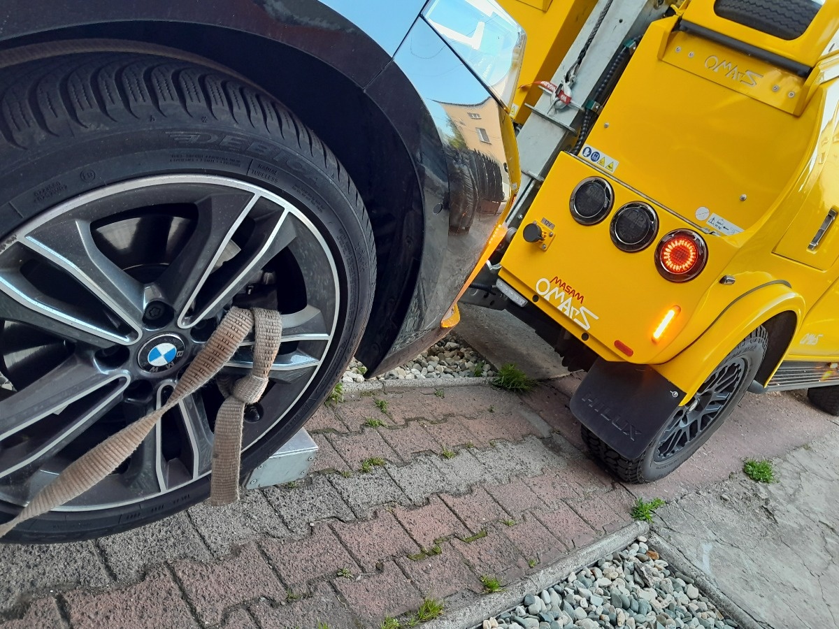 b3202f54-c3af-4c70-9ddb-dd467d3e6391