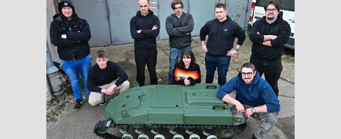 Pilotażowy pojazd z Politechniki Wrocławskiej m.in. do ewakuacji rannych