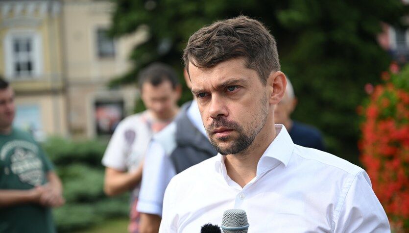 Kołodziejczak zaskoczony w studiu. "A może nie wiem?"