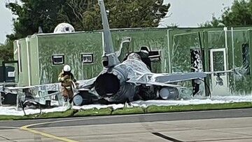 Wypadek F-16 w Holandii. Samolot uderzył w budynek