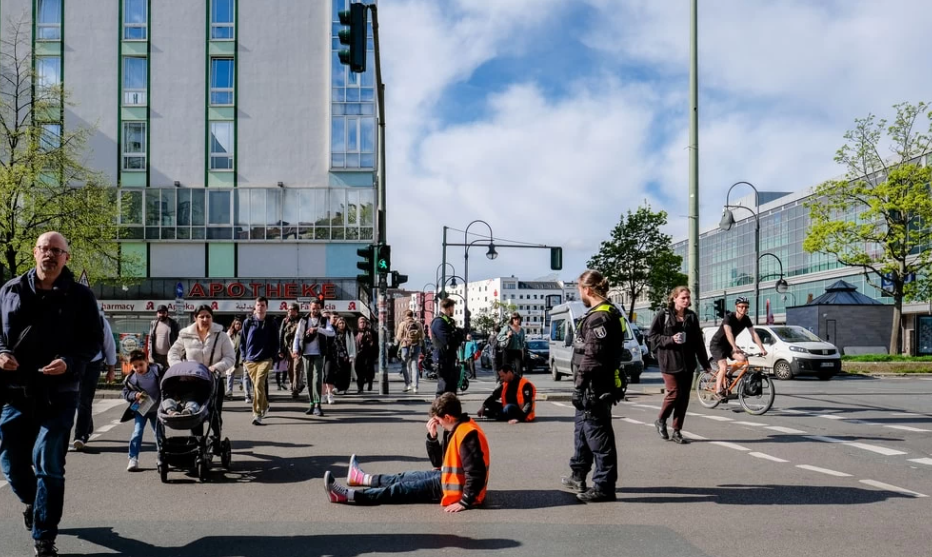 W Berlinie wszczęto tysiące postępowań karnych przeciwko aktywistom klimatycznym