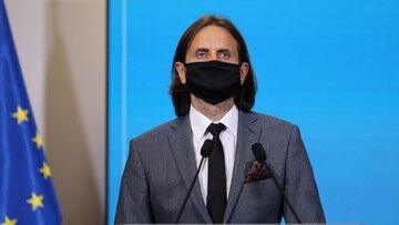 Piotr Bromber zarabia więcej niż lekarz specjalista? Związek zawodowy pyta dlaczego