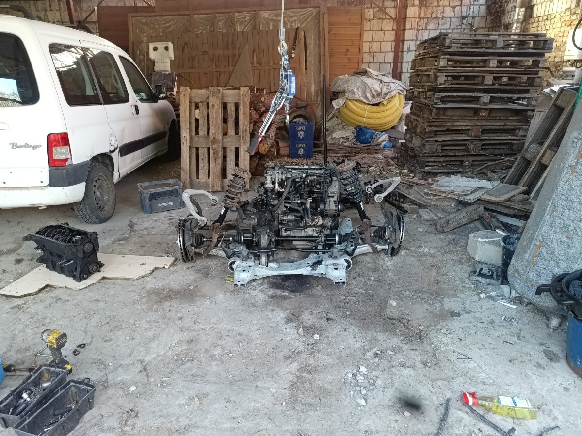 a6786c76-d73f-4f16-aac4-b6e6566fe9a7