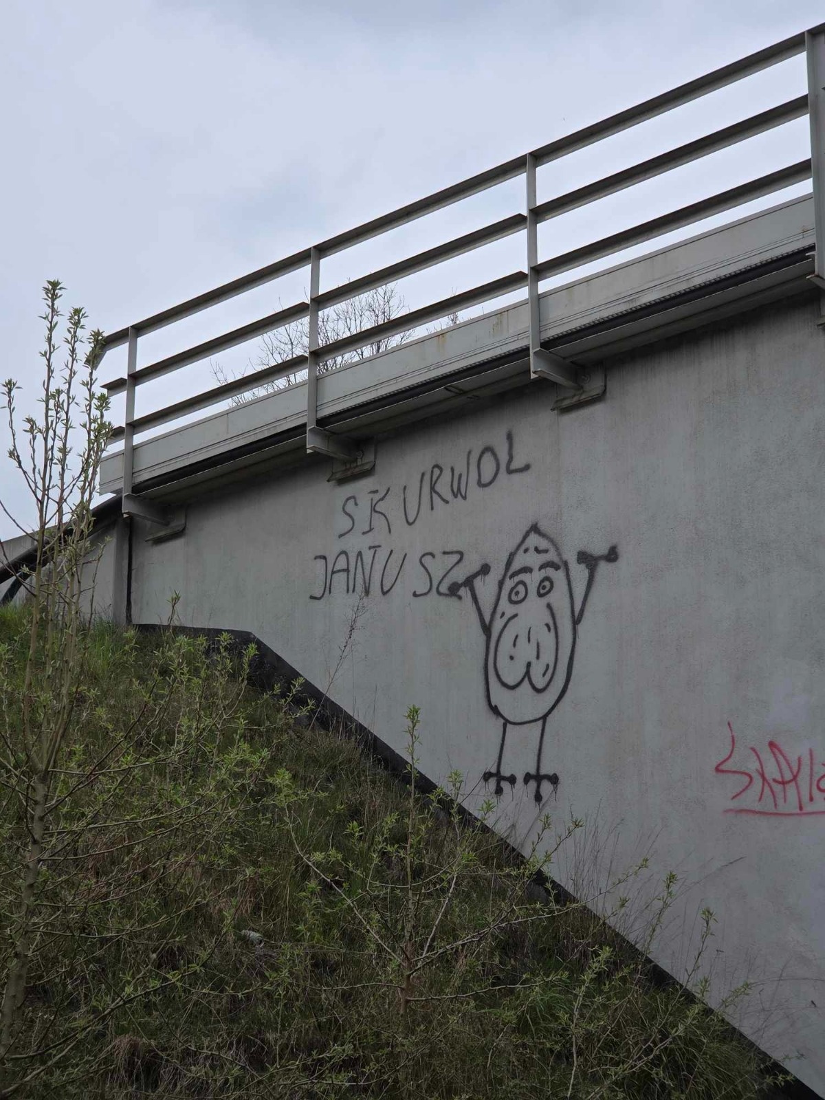 0eb43a05-ba83-475e-bb78-583ff82569fc