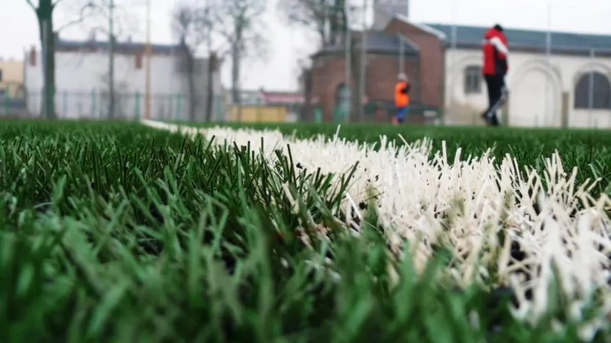 Hałas z Orlika za głośny dla sąsiadów - dzieci straciły weekendową grę - Tcz.pl - Aktualności