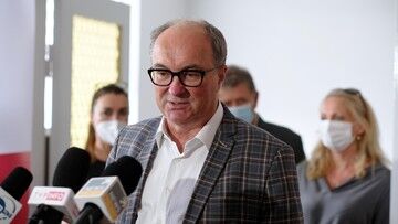 "Edukacji nie można w żaden sposób upolityczniać i ideologizować". Czarzasty o działaniach Czarnka