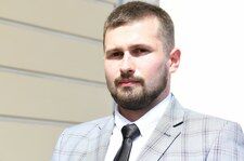 Kościelnik wstąpił do PO. Jego seicento zderzyło się z limuzyną Szydło