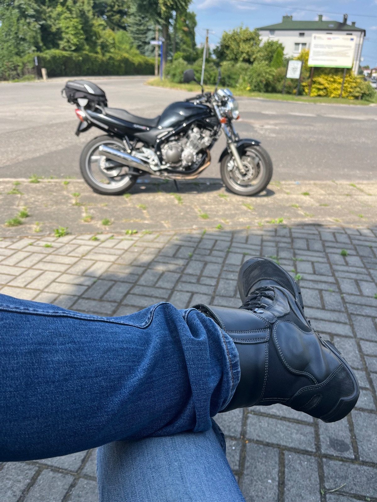 e55a7cb6-60e0-4925-b505-4c33e64e5936