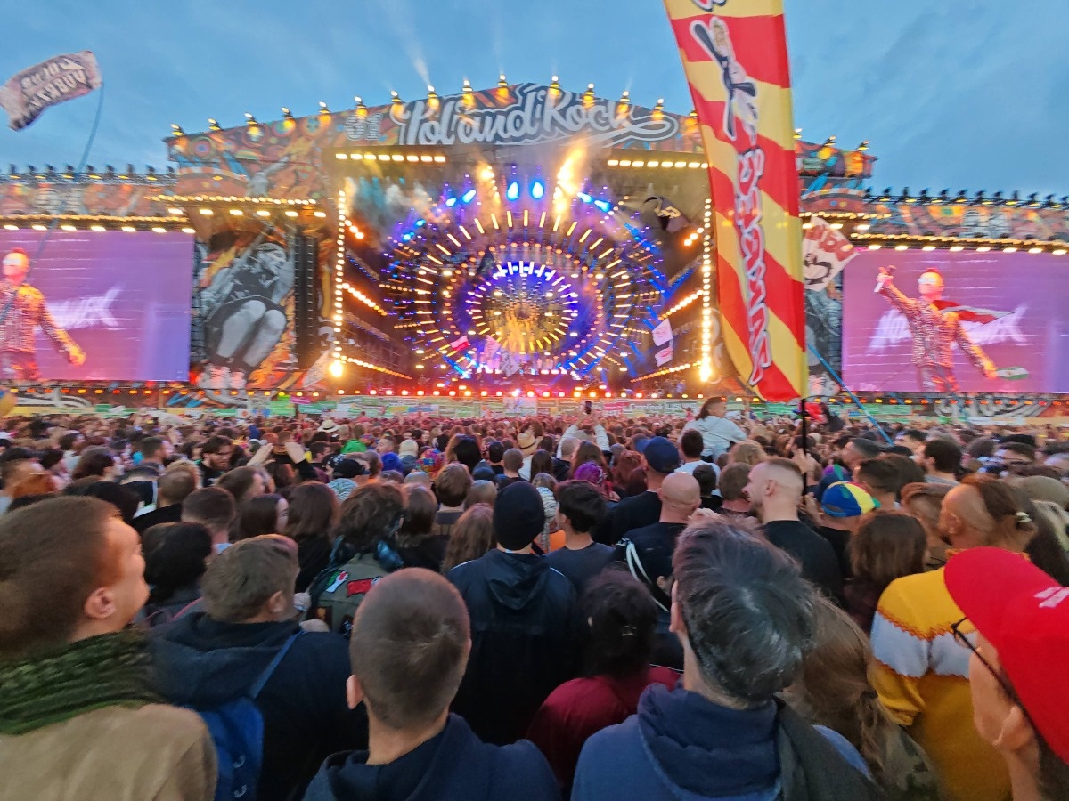 13e4affa-6589-454f-90c9-3aa6dfc8cfa5