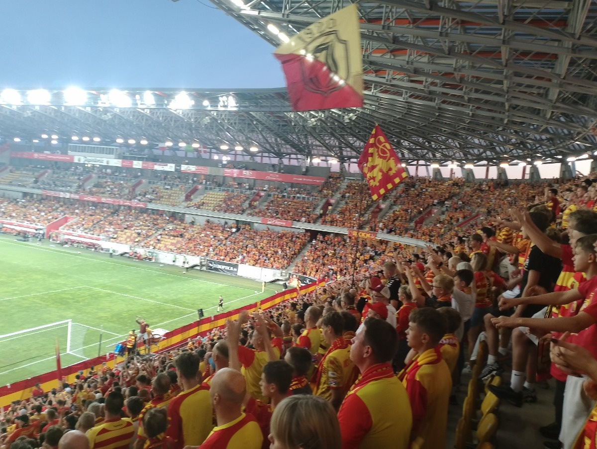 270de1b5-219d-4a63-87c4-9a516f2fa5e8