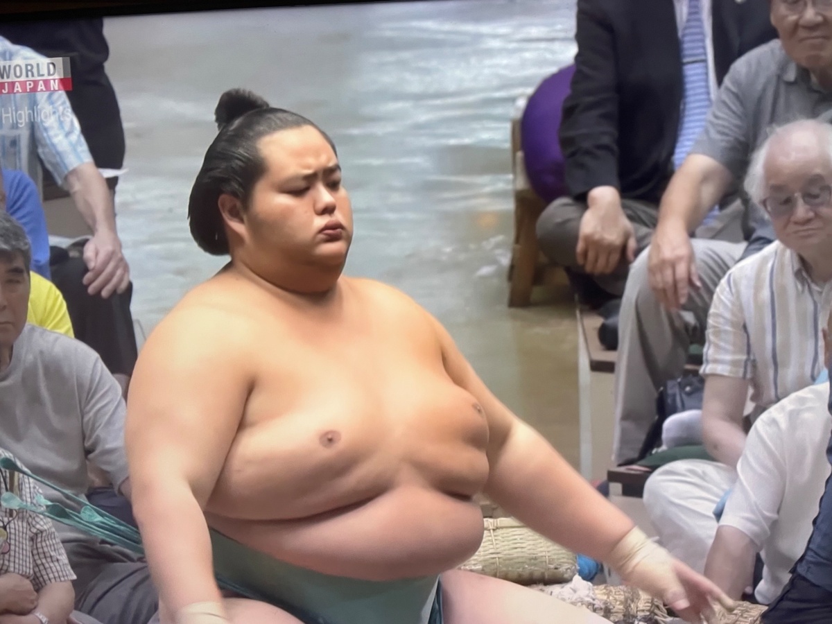 d4c1768b-8383-49d1-ad4d-2192c799c6bf