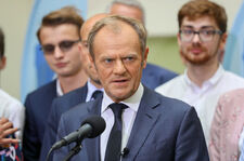 Donald Tusk: Tak wygląda zdrada stanu