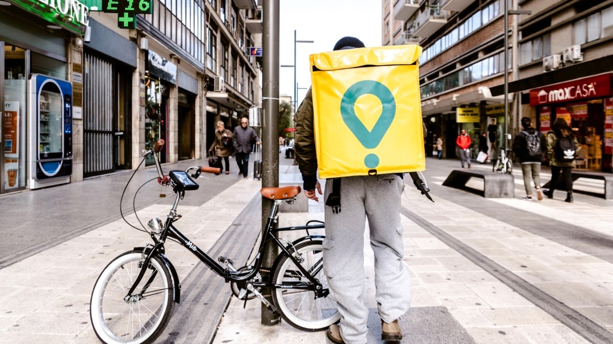 329 mln euro kary dla Delivery Hero i Glovo - EURACTIV.pl