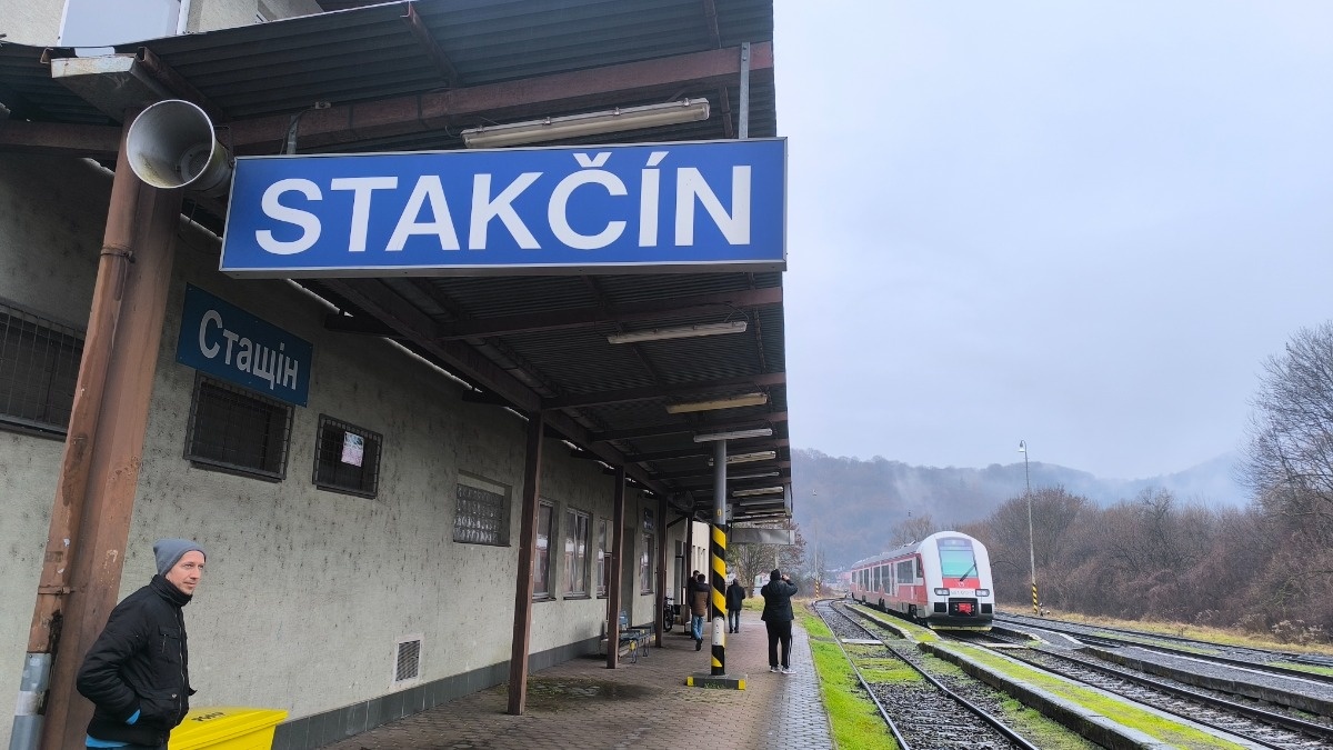 b8ce0d8e-a300-4196-b46a-265e253008e2