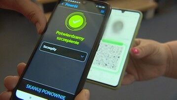 Kraków. Antyszczepionkowcy odmówili pokazania paszportu covidowego. Interweniowała policja