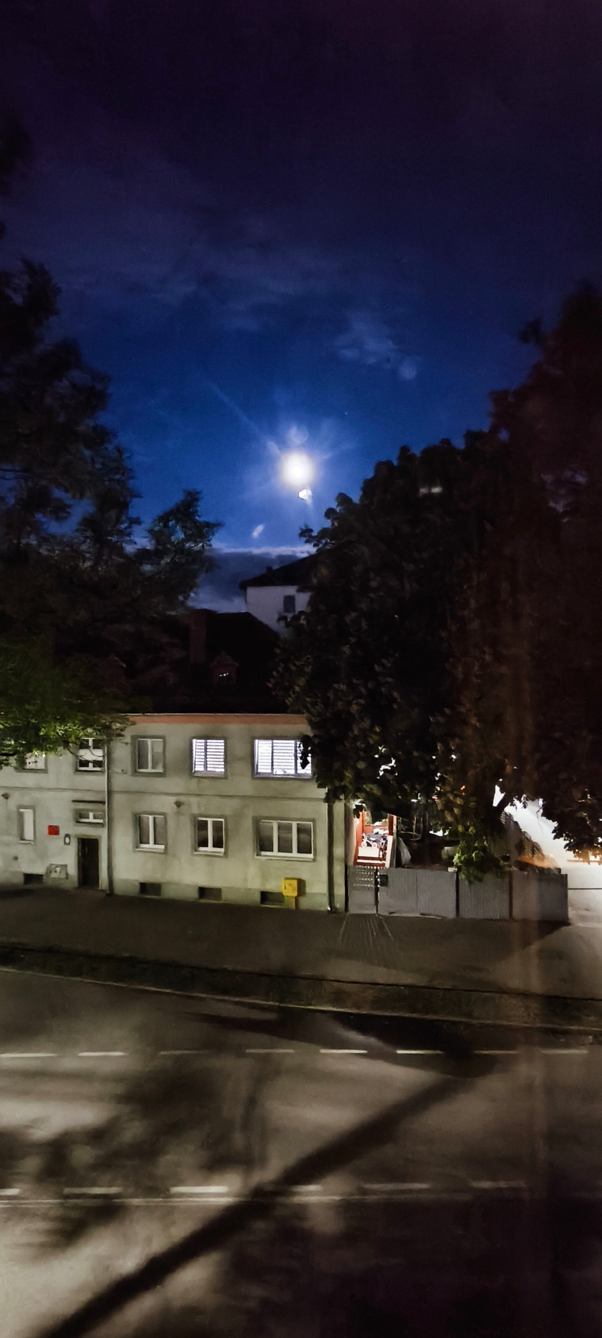 efe27a6e-1324-4a5f-90f7-97ca3d161291