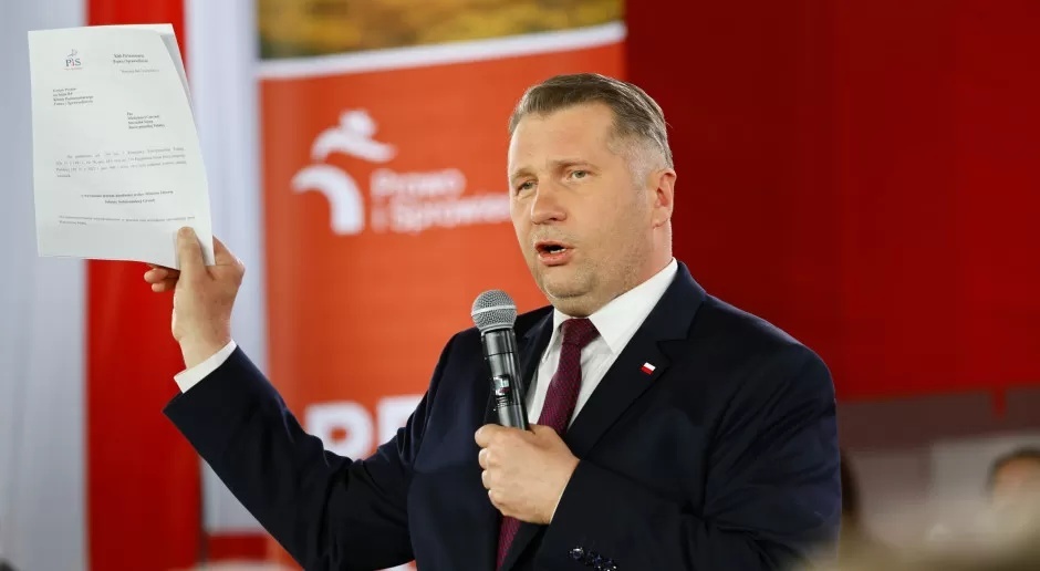 Czarnek nazywa KSeF  "bandytyzmem" i obiecuje jego likwi...