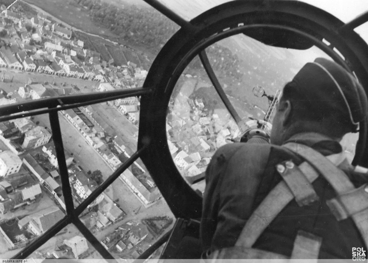 f7e67f38-65e0-4e60-a9b1-3cae02fb5aa1