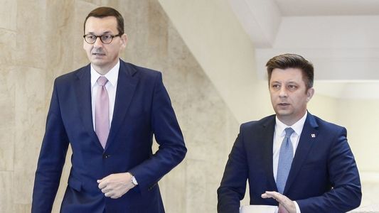 Sondaż: Morawiecki i Dworczyk do dymisji za aferę mailową