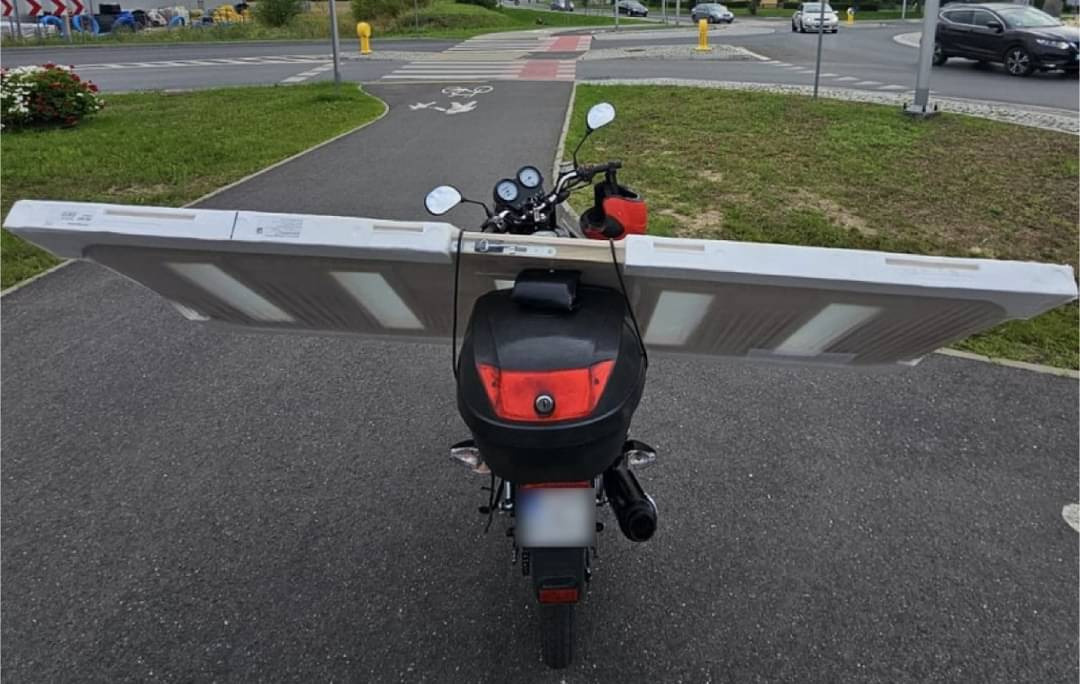 910d2f9d-d844-4749-a666-e4845a1a8d7c