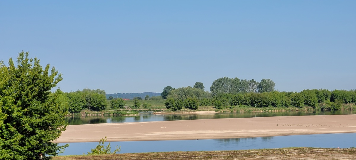 fdb7ad10-b949-41a0-8b60-3d57a8a15e00