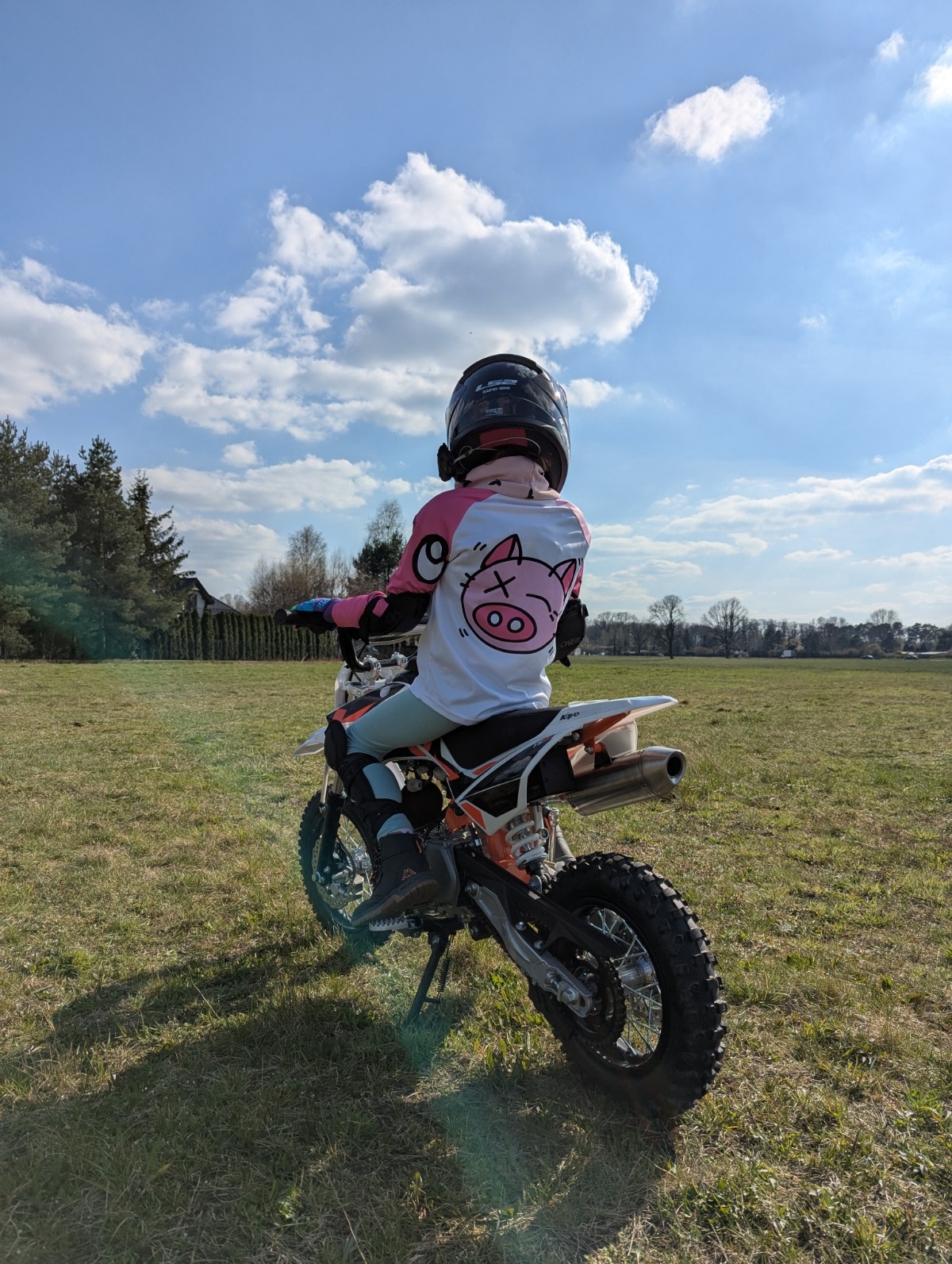 e42b3500-0649-47f1-9ec7-d655da48e454