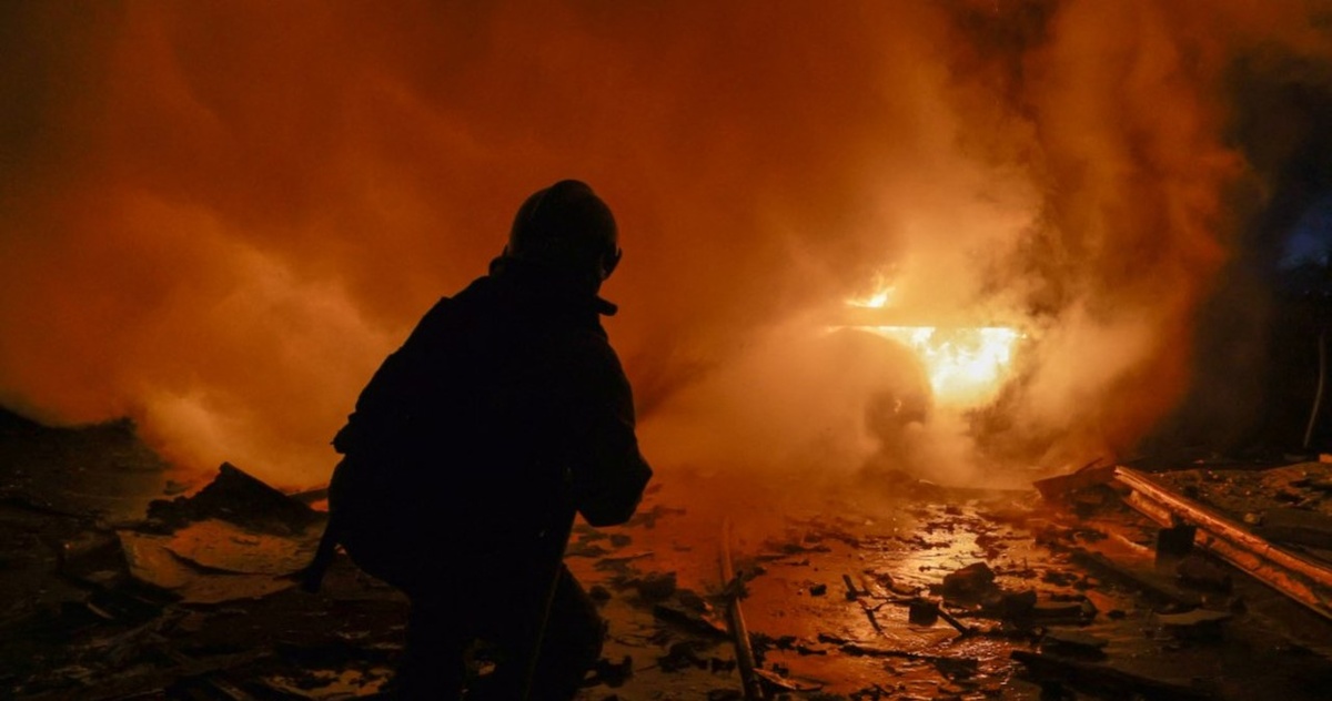 Potężna eksplozja w rosyjskim porcie. Na niebie pojawiła się łuna ognia. Uderzenie w strategiczny punkt