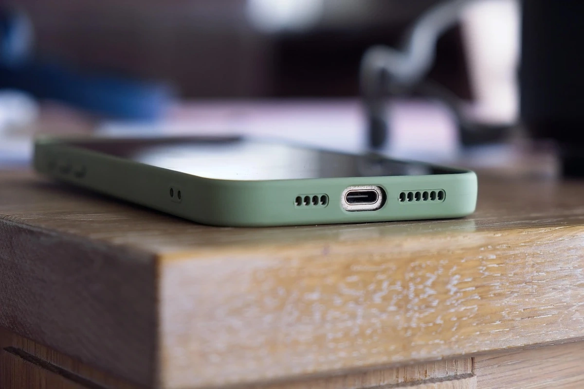 To przestroga dla rodziców. Dzieci dla zabawy dzwoniły na numer alarmowy