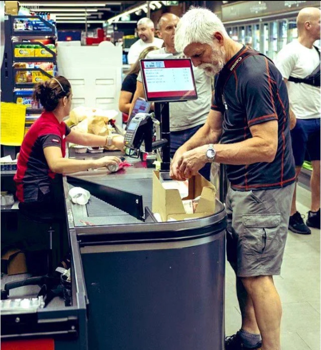 264b930c-317b-4c14-bde2-4301fb5410e0