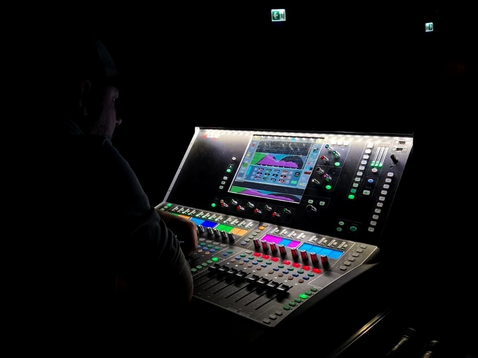 1e7df2ae-ca16-462b-9ce0-438a34a10826