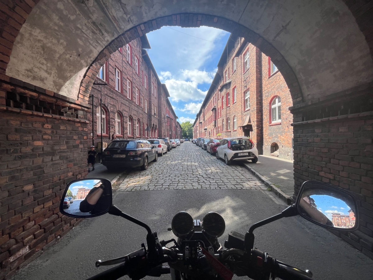 22e7217b-3205-4885-98ab-4ea0b514f874