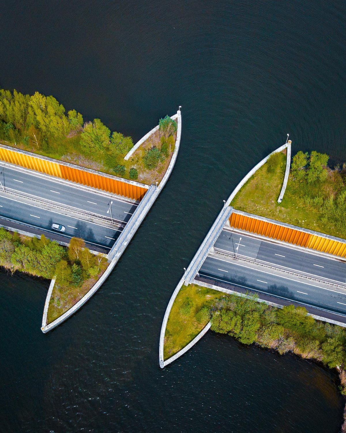 4766b907-6797-4837-98ca-e913df1fdf8e