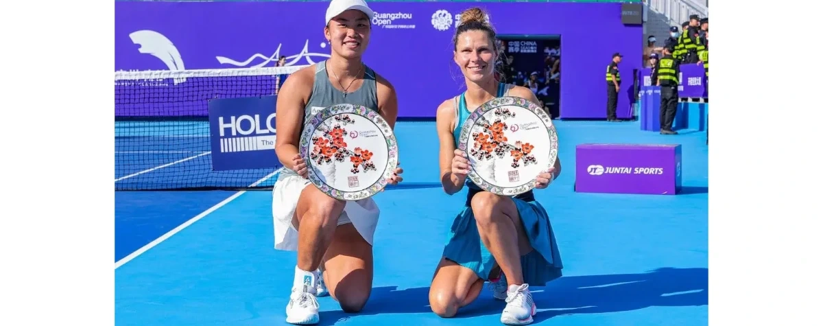 Katarzyna Piter sięgnęła po deblowy tytuł. Polka odwróciła losy finału