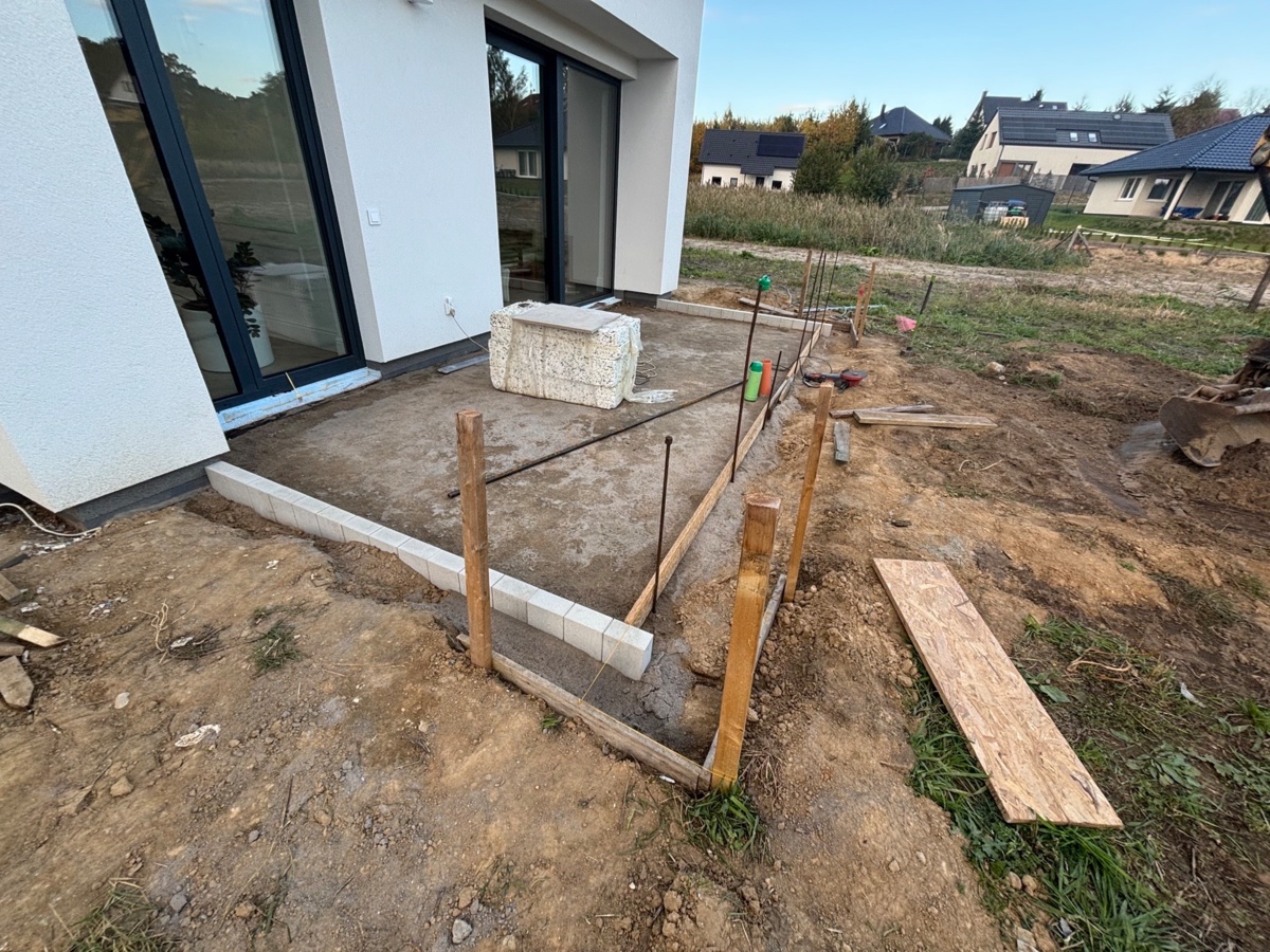 374e9b1c-17df-49fa-87dc-a3d58c62c751