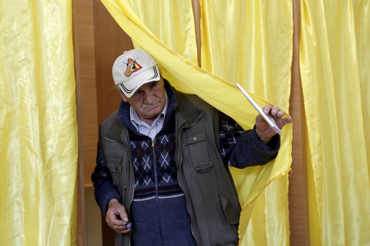 Wybory w cieniu afery. Rumunia ponownie wybiera prezydenta