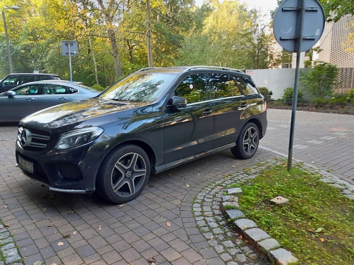 ebe8642d-e2d0-4272-affd-cad6c49a55c2