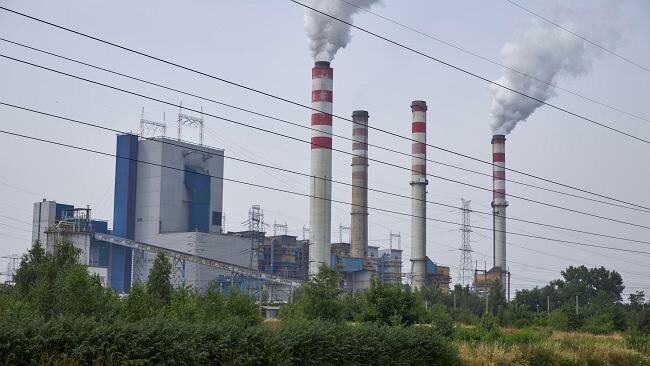 "Rząd unijne pieniądze na transformację energetyczną topi w budżecie". Zapłacimy za to w rachunkach za prąd