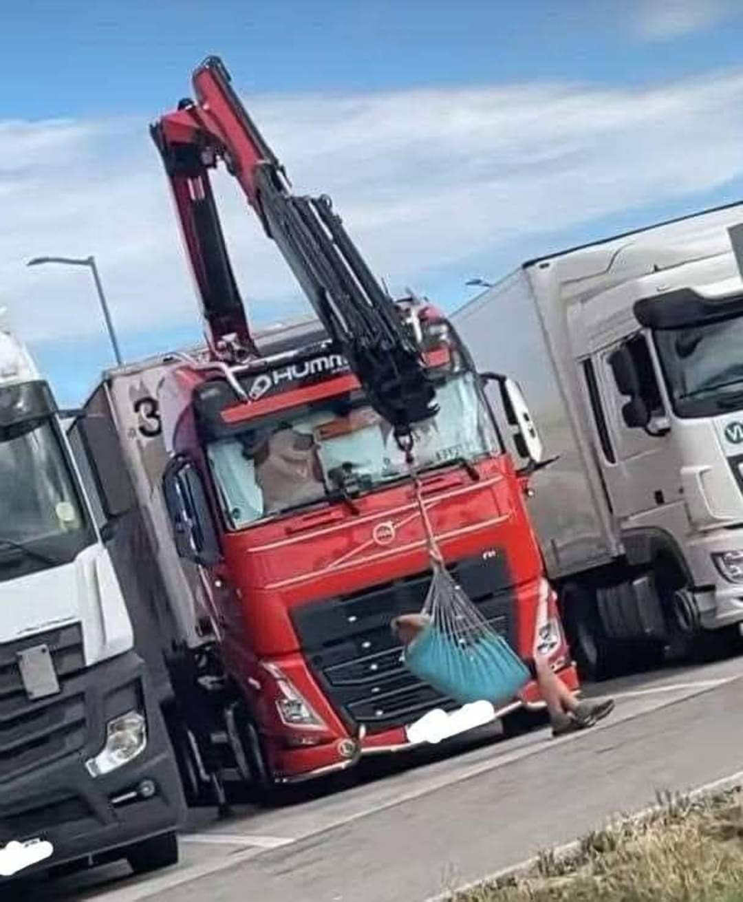 6d2c832e-af0a-4764-8b87-da7365d3e250