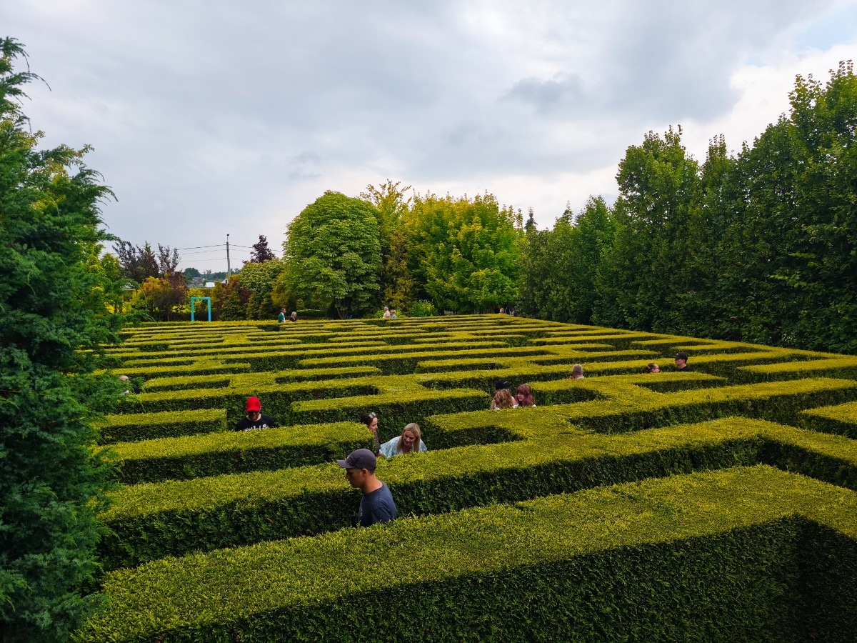 aecf150b-5a83-41e7-ab3d-1028e58a4348