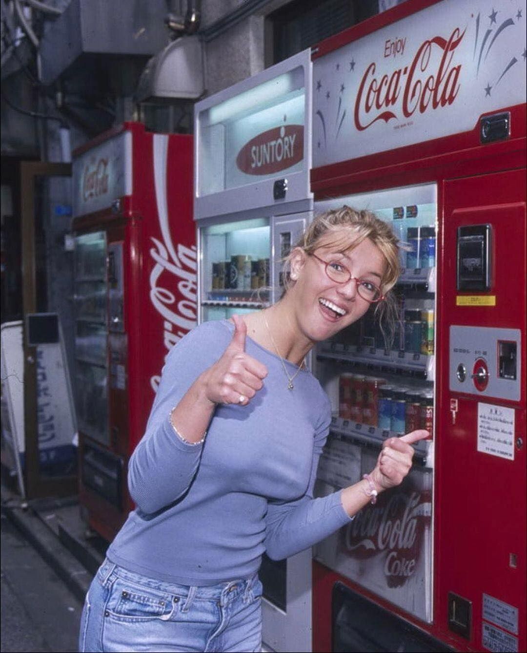 7226bb7b-a166-48d3-bfdc-989e32f9704e