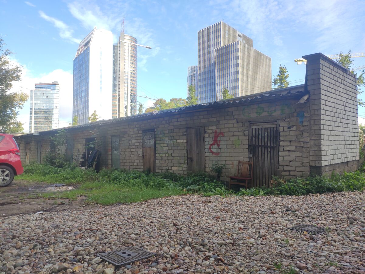 ea7cc27c-ec9f-4335-b150-c360bad3b2b7