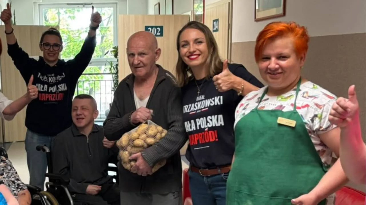 f6f2eb93-f58b-4e72-a26b-0d2c97cae8d9