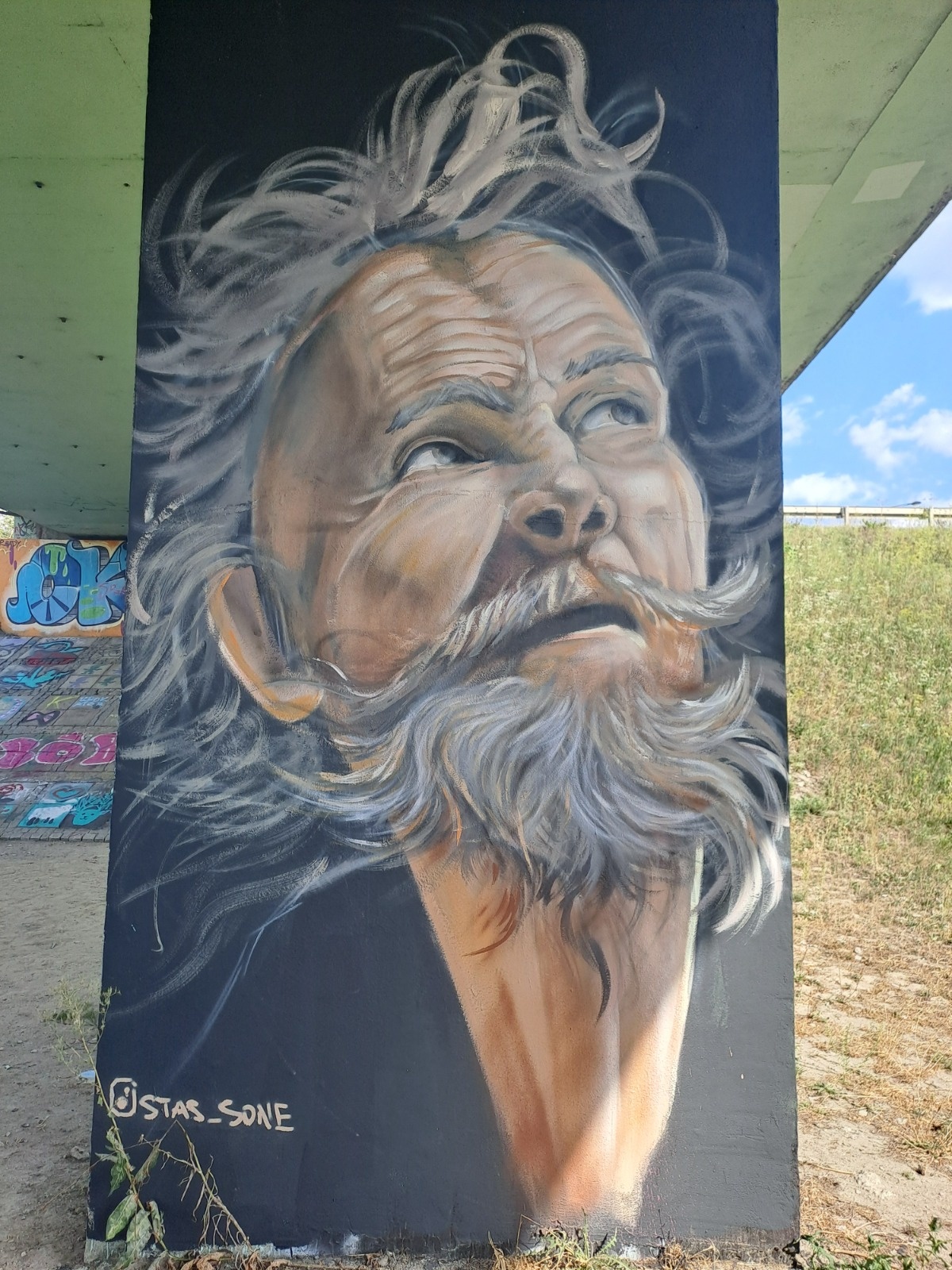 26746ee5-9897-466f-a2d3-560ef2c49567