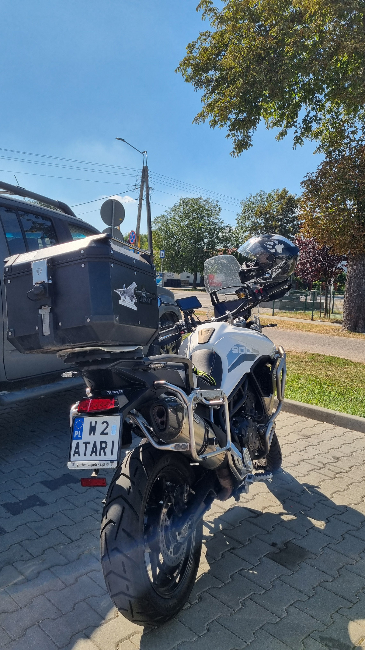 fc60b84d-ebc8-4cf1-8900-3f19e066d585