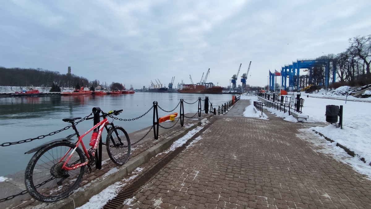 b9c1ba8d-abec-40aa-9e24-d853102eb7cc