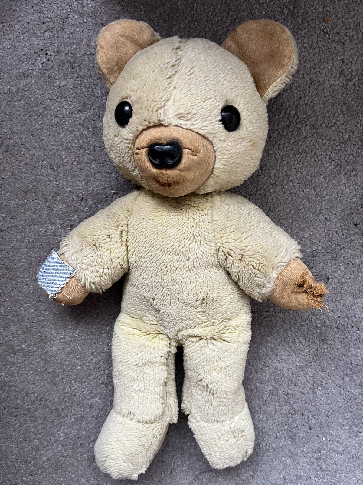 2a033a27-f93c-43b7-b0e3-42cd8bc36194